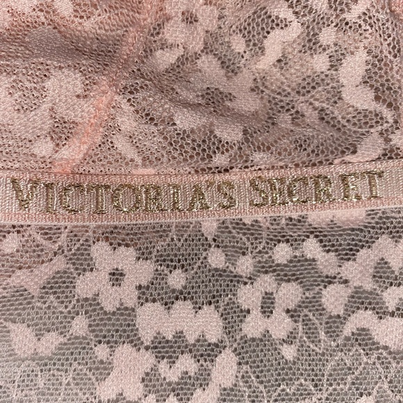 NWT:BRAND NEW VICTORIA SECRET LACE BRALETTE (PINK) - Picture 7 of 13